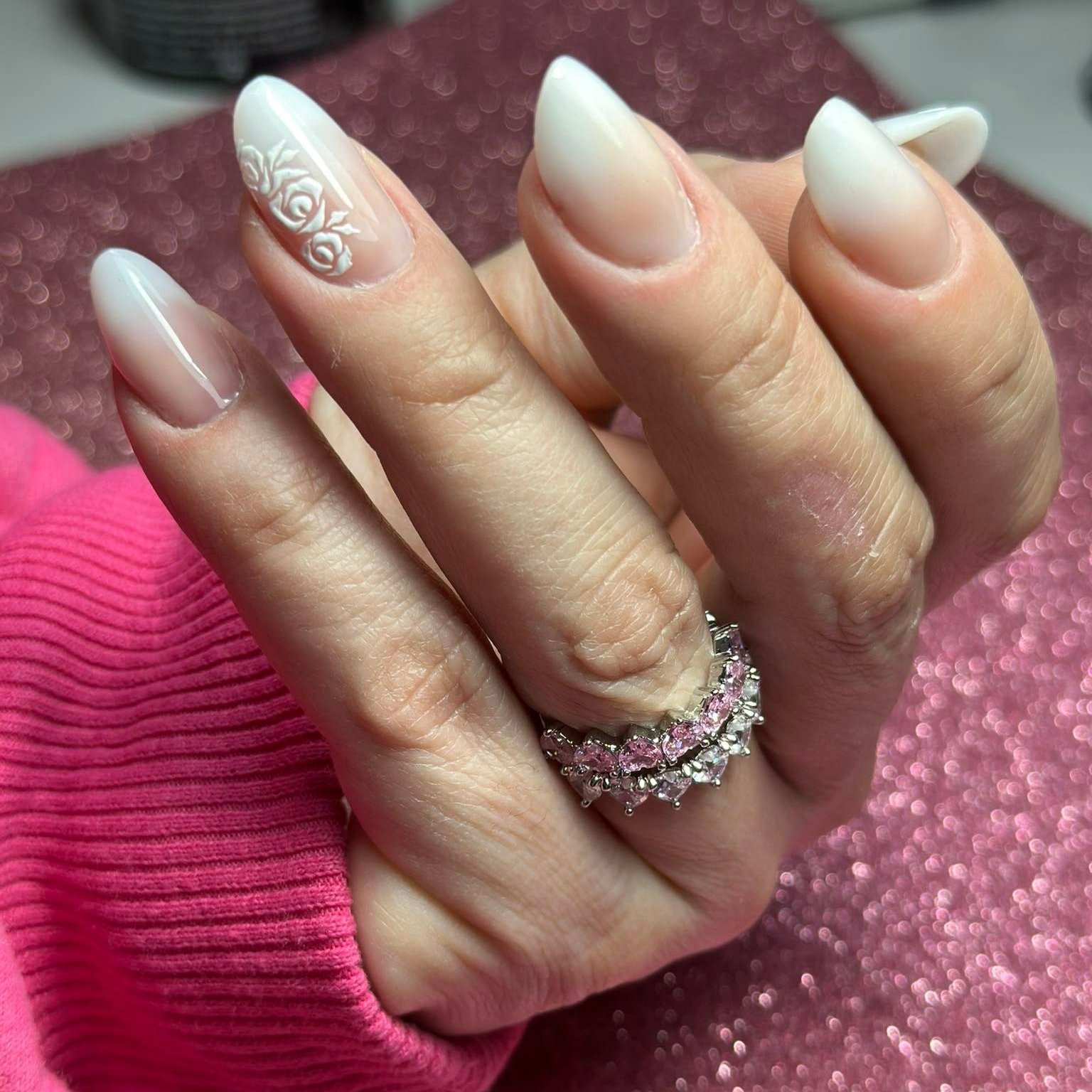 Baby boomer unghie cos'è e come si realizza Scarlet Nail